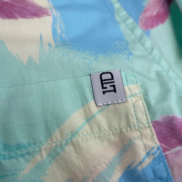 TEAMLTD Living the Dream Short Sleeve Button Down Flamingo Tropical Men’s Large - Picture 5 of 15